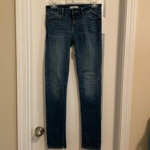 💛 3 for $15 Women’s juniors skinny jeans